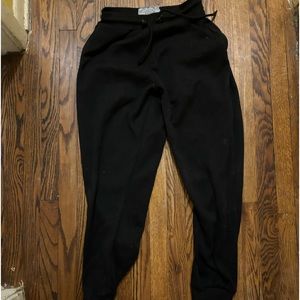 Black Jackson hole sweatpants